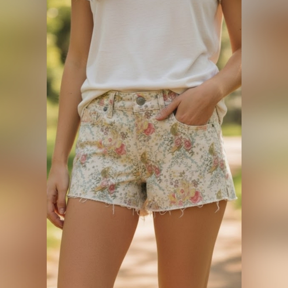 🔥NEW! Paige Denim Printed shorts sz 24 NWT